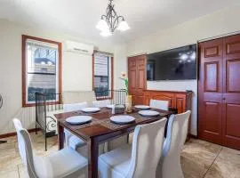 1 Bus Stop To NYC Room-Free Parking