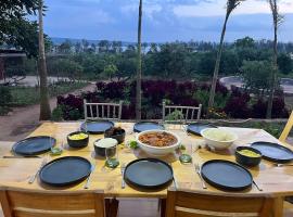 Eagle View Farm & Lake Retreat，位于Gashora的酒店