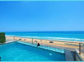 Hotel The # B Suite Premium Near Sea Beach # Free Wifi, Parking With Restaurant, Swimming Pool, Facilities, Best Luxuary Hotel