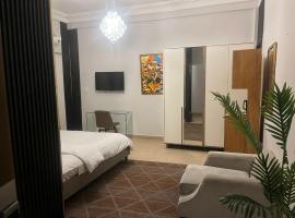 Bella casa Hotel，位于蒙罗维亚的酒店