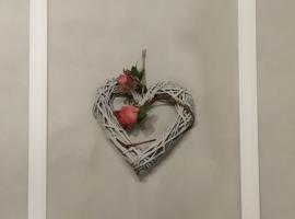 Piccola Casa Shabby 500m castello di Este，位于埃斯泰的酒店