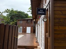 Vilarejo hospedagem - Espaço Vila Benedita，位于蜜岛的酒店