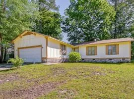 Fayetteville Vacation Rental w/ Yard!