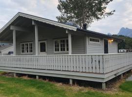 Åndalsnes Camping og Motell AS，位于Veblungsnes的酒店