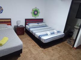 Hostal Vistaguila，位于萨兰托的酒店