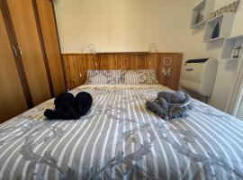 Appartamento immerso nella natura，位于Frontignano的酒店