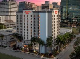 Hampton Inn Fort Lauderdale Downtown Las Olas Area，位于劳德代尔堡的酒店