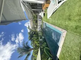 Fully-equipped house with pool