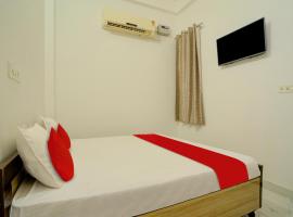 Hotel O THE TWO CLOUDS，位于Sīkar的酒店