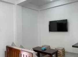 Tinhenric's Modern 2BHK Near Bhutan Gate