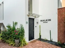 Malkin House 2BHK Villa with Private Pool & Garden, Nerul