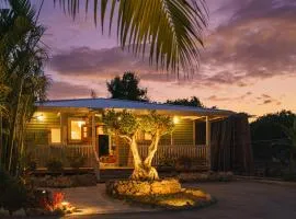 Cane breeze house 庭 と 宿