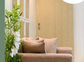 G & J Serene Suites，位于Tanza的酒店