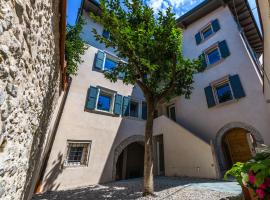 Casa Kaki - Eco friendly Apartments with Parking & Private Courtyard，位于马尔切西内的酒店