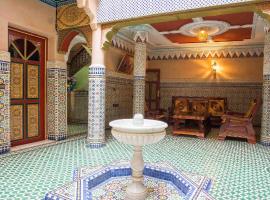 里亚德哈姆扎住宿加早餐旅馆，位于马拉喀什的浪漫度假酒店