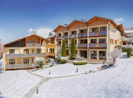 Glashotel，位于茨维泽尔的酒店