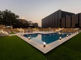 Assembly By The Democracy，位于纳西克的酒店