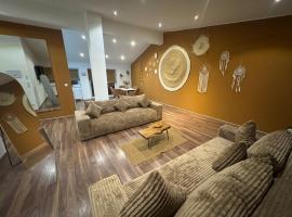 BOHO Suite Tierra nähe Salzburg，位于弗赖拉辛的酒店