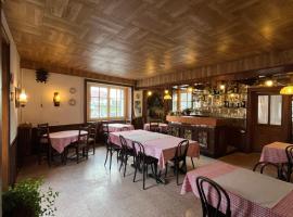 Ancien hotel Bourgeois，位于Andelot-en-Montagne的酒店