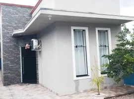 Casa c ar condicionado à 600m mar