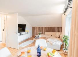 Allgäu-Ferienwohnung zentral in Sonthofen, Bergblick & eigener Parkplatz，位于松托芬的酒店