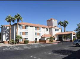 Sky Harbor Airport Inn，位于凤凰城的酒店