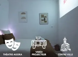 Vidéoprojecteur - Centre - Tout à pied - Balcon
