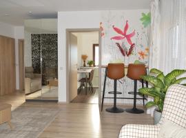 Wolkenfrei am Sonnenhang - Moderne Wohlfühl-Oase mit sonniger Süd-Terrasse，位于莱巴赫的酒店