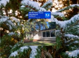 Nordic Relax House - WoodHouse，位于Sjöbo的酒店