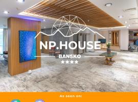 NP House- Social Hotel&Coworking by Networking Premium, Free Ski Shuttle，位于班斯科的酒店