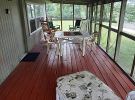 serenity cabins，位于Taswell的酒店