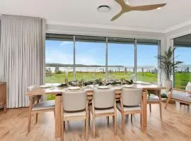 Tilligerry Beach Retreat