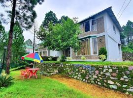 Blue Pine Orchards，位于兰斯顿的酒店