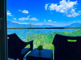 The Raarees Mist Resort, Munnar - Nested in Nature's Lap，位于蒙纳的酒店