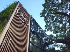 The Henry Glass House Clark