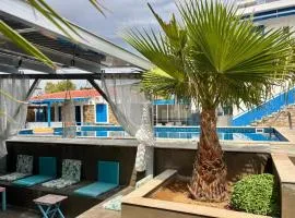 ELPIDA Suites - Mandra, Greece