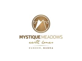 Mystique meadows earth homes，位于洪达尔的酒店
