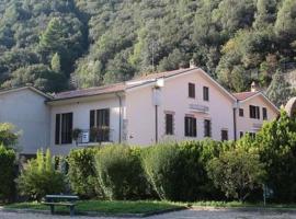 Il Casolare della Cascata，位于特尔尼的酒店