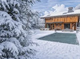 Luxury Chalet Pool & Jacuzzi near Megeve