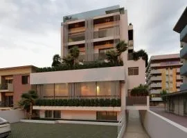 Palms Beach Pesaro Residence