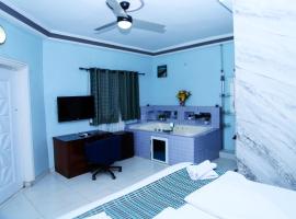 EKA ELITE HOTEL，位于洛美的酒店