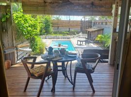 Breeze Ocean Bungalow Moorea，位于莫雷阿的酒店