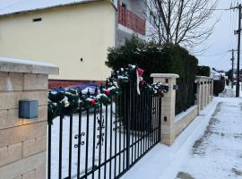 Dom pod mirabelkou - Mirabell ház，位于利波特的酒店