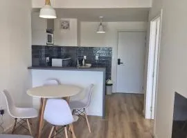 Cerca de todo, con parking