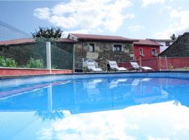 科尔蒂纳阿尔迪乡村，位于Pepín的酒店