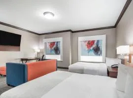 温德姆拉伯克集团鹰角套房酒店