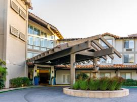 希尔顿坎贝尔达伯翠 - 普鲁内雅德广场酒店，位于坎贝尔的酒店