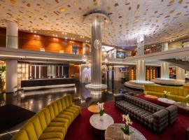 SH瓦伦西亚宫酒店，位于瓦伦西亚的酒店