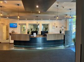 里斯莱茵公园酒店，位于雷斯的酒店