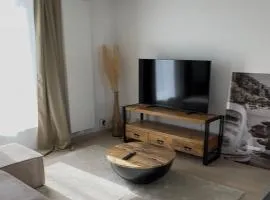 Antwerp West Side, Fireplace